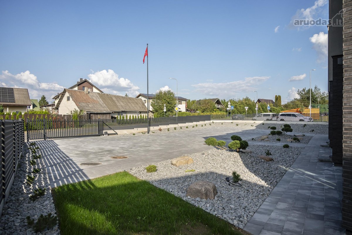 Dėl savo geros, patogios lokacijos bei - nuotraukos Nr. 11