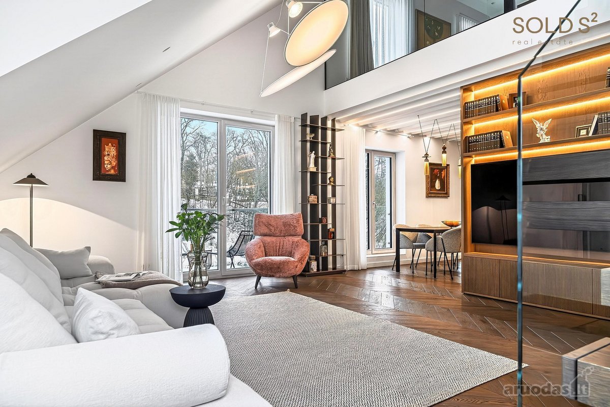Penthouse apartamentai pirmoje eilėje prie