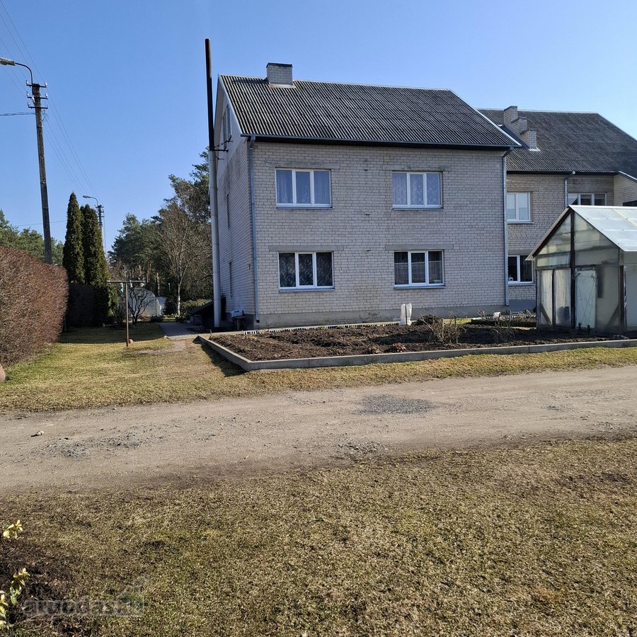 Domina keitimas į butą Varėnoje pirmame arba