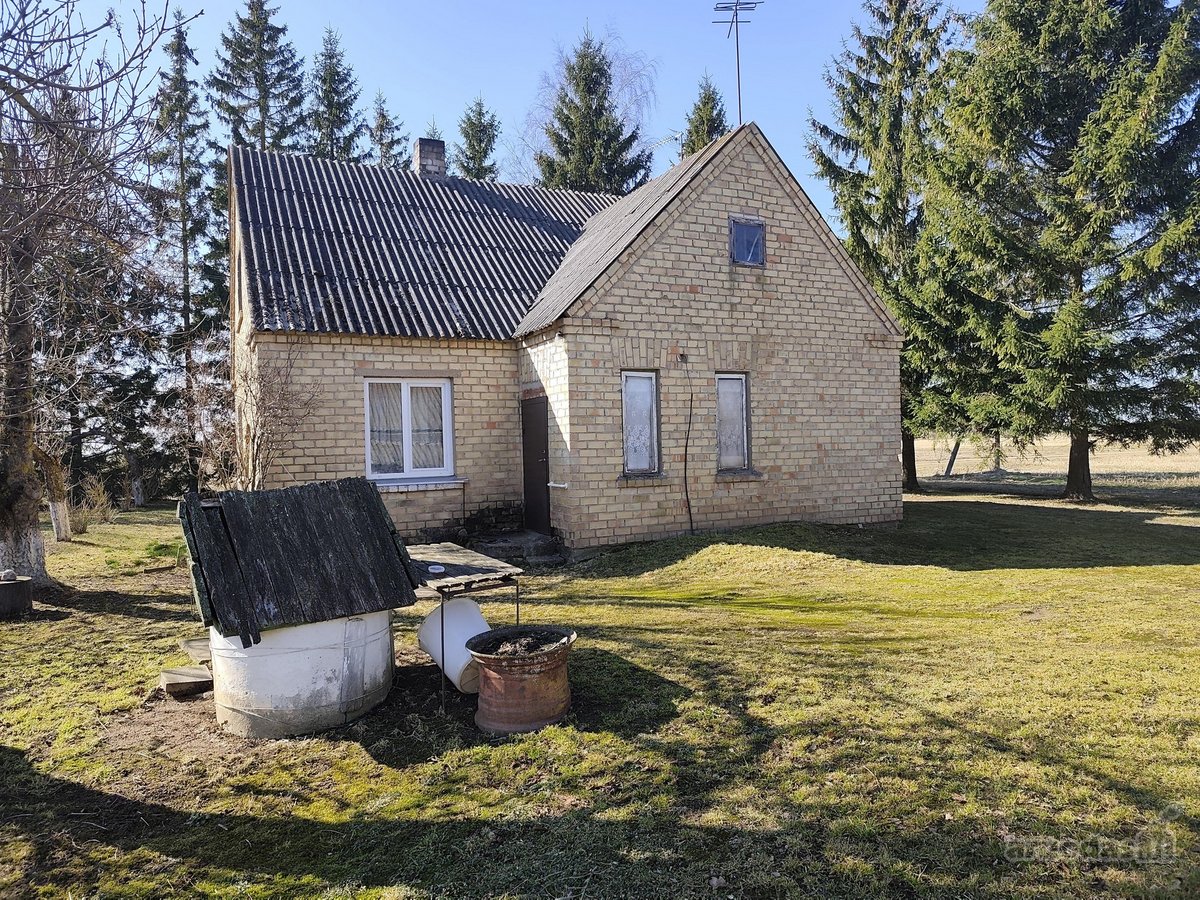 Parduodamas gyvenamas namas Joniškio raj.