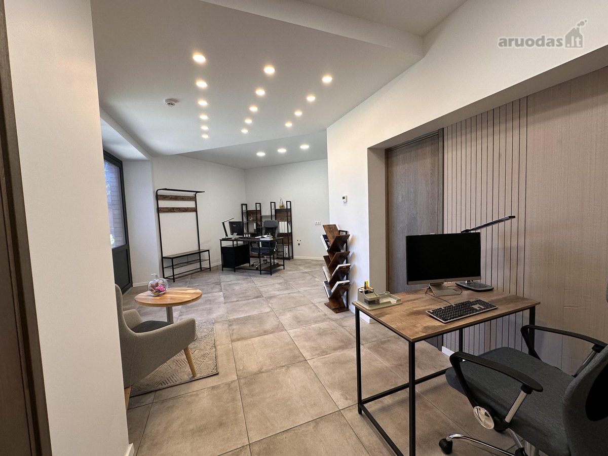 Prabangiai įrengtas 32 m² biuras su baldais – - nuotraukos Nr. 4
