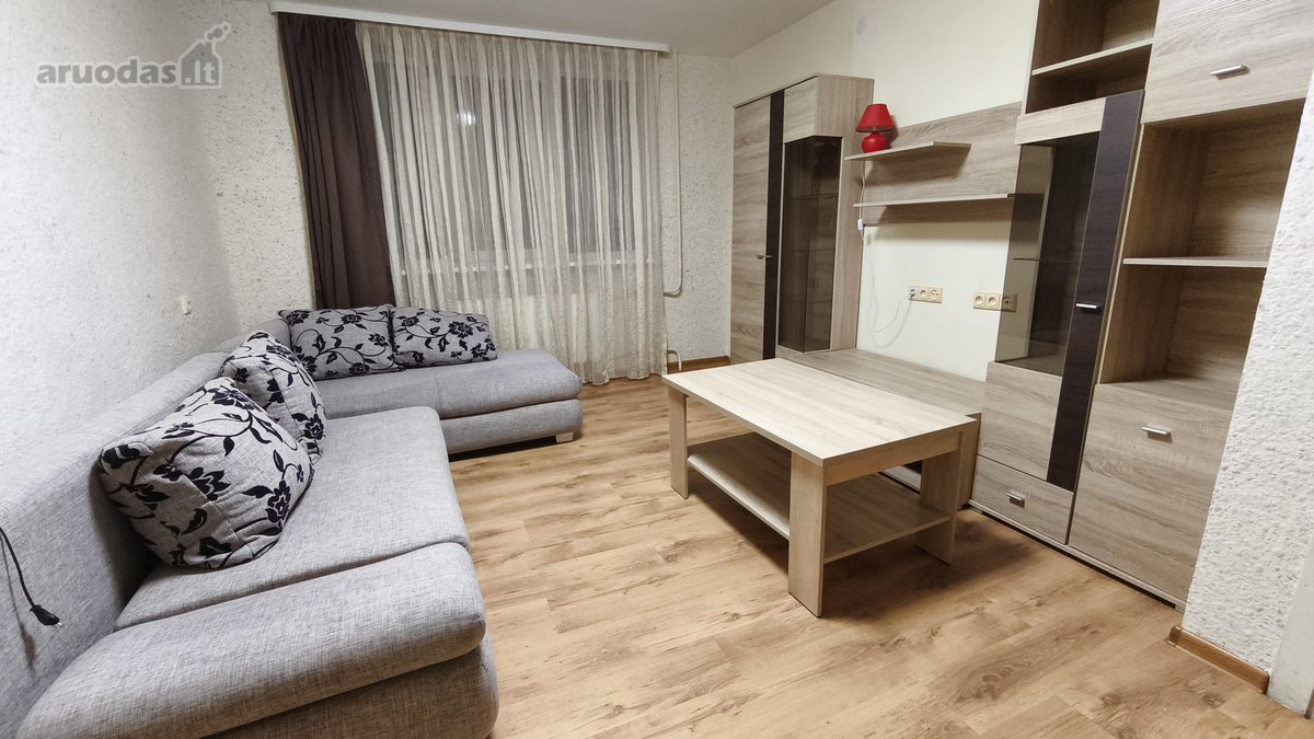 Nuo liepos 13 d. išnuomojamas šiltas, šviesus