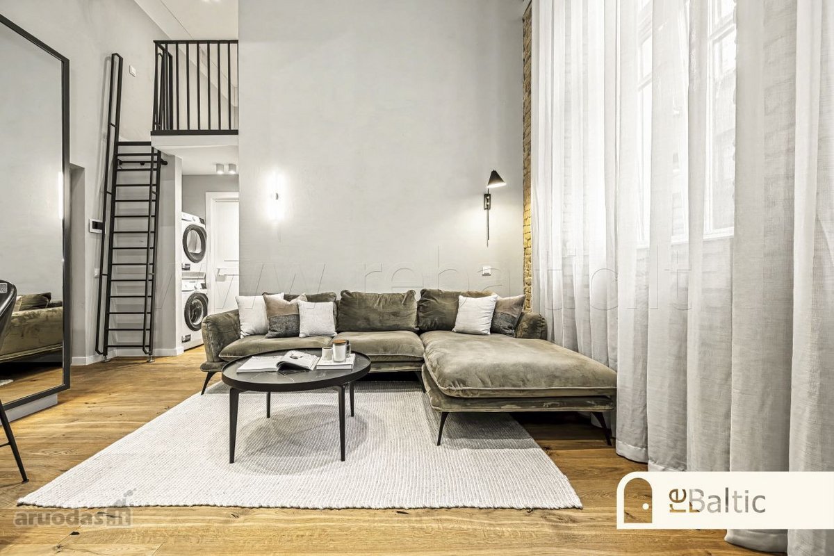 Prestižiniai apartamentai net 4.7 metrų