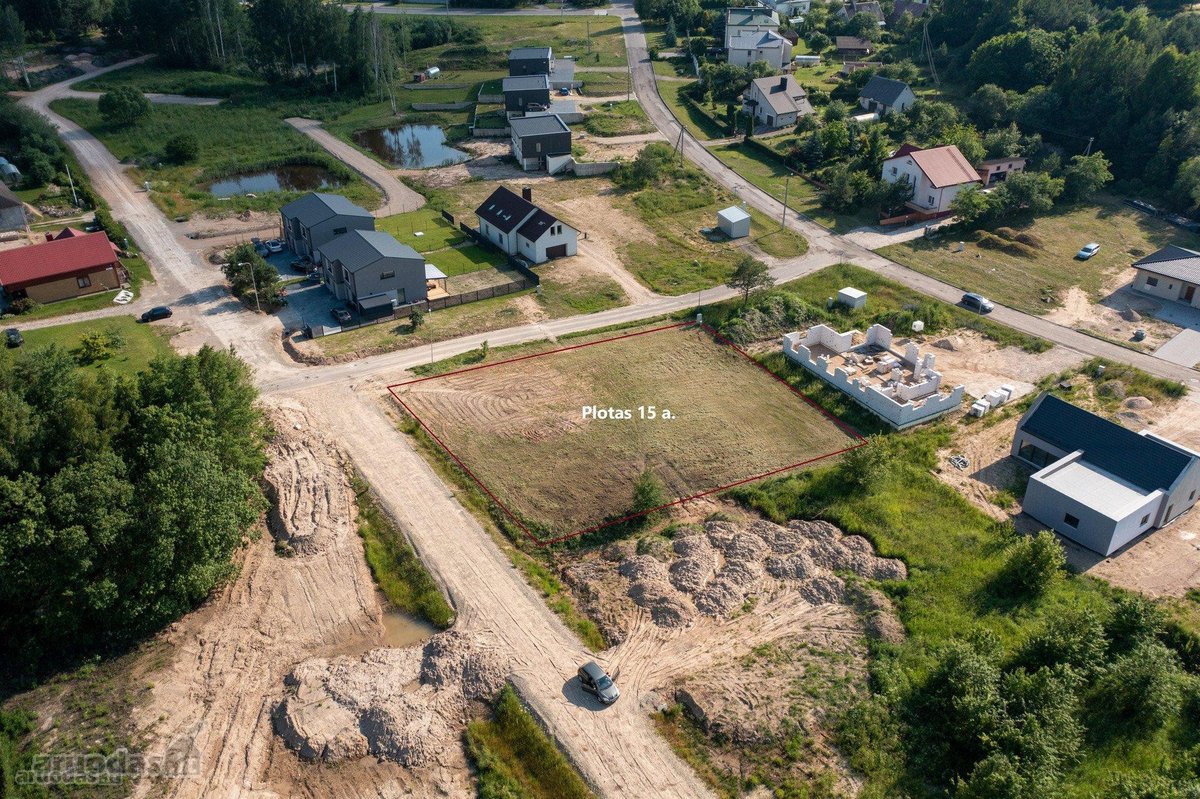 Sklypas su projektu ir statybos leidimu,visos