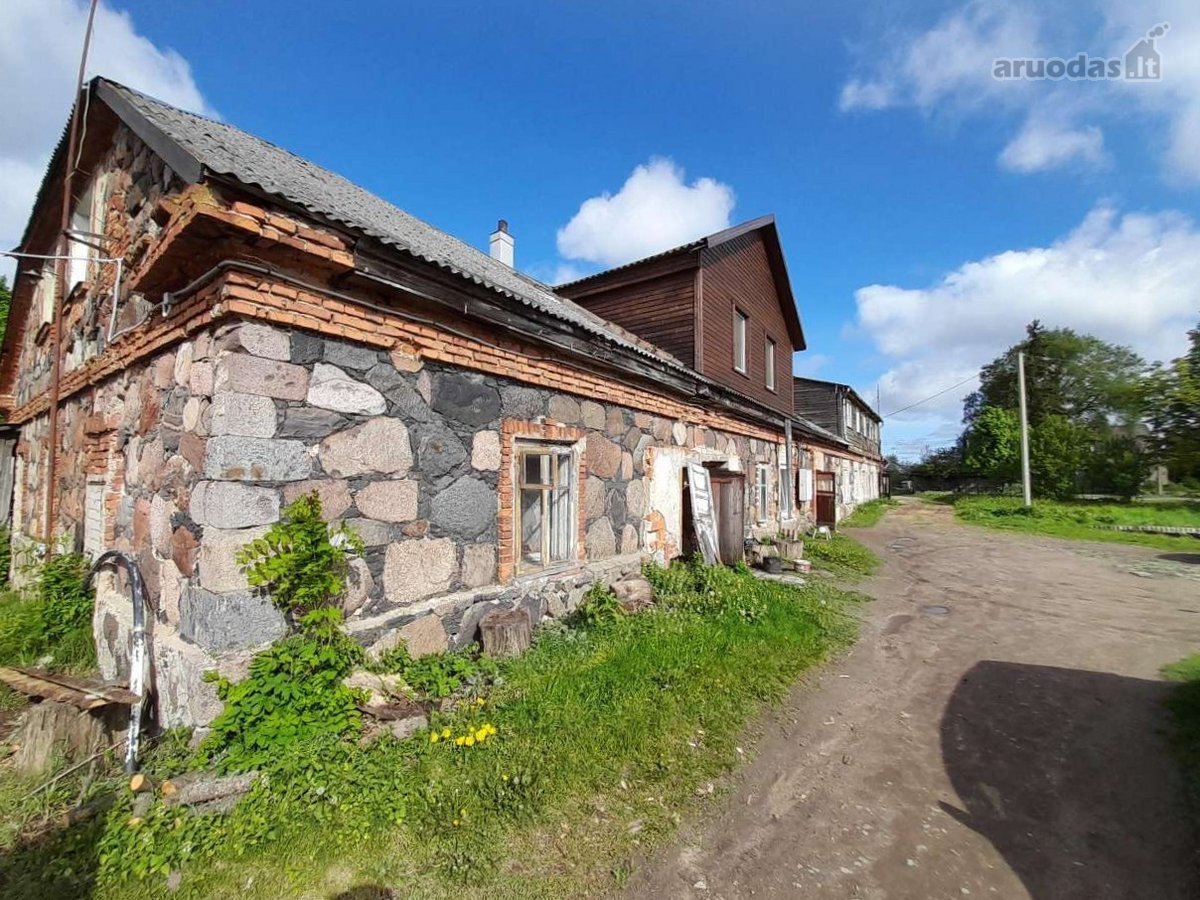 1 kambario butas mansardoje