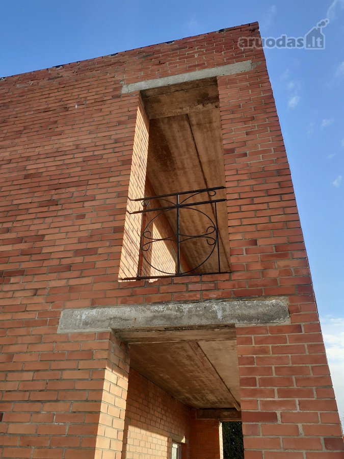 Dviejų aukštų namas Rožių 25 a . 261,13m2,du - nuotraukos Nr. 2