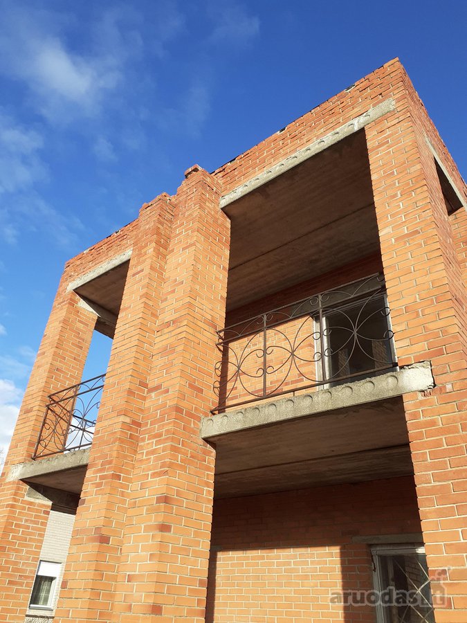 Dviejų aukštų namas Rožių 25 a . 261,13m2,du - nuotraukos Nr. 4
