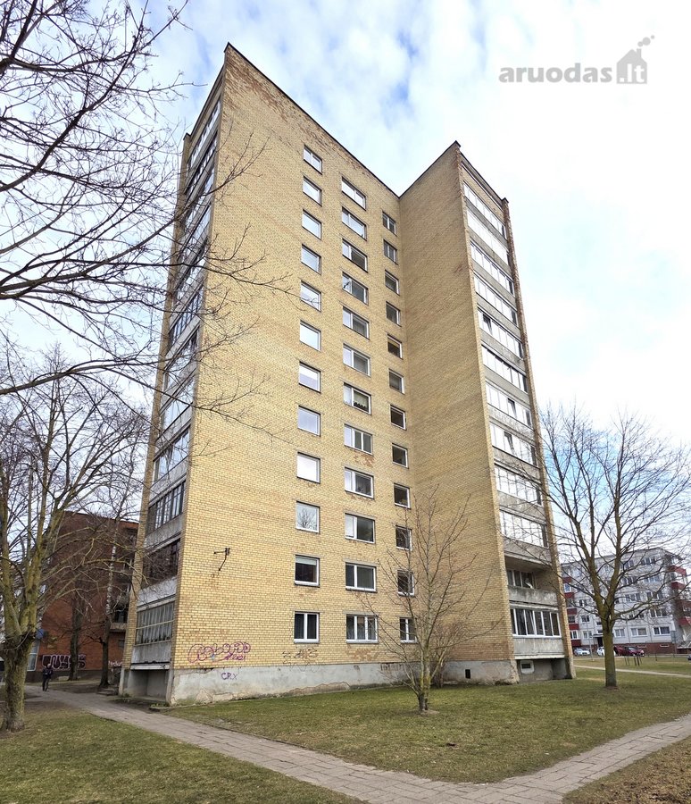 2 aukšte! Parduodamas 3 kambarių butas