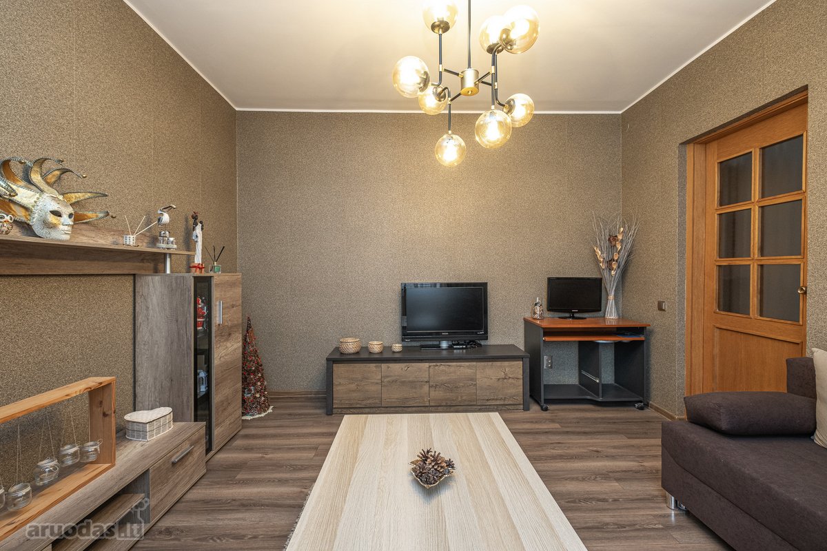 Parduodamas Erdvus Ir Tvarkingas, 7 Kambarių - nuotraukos Nr. 4