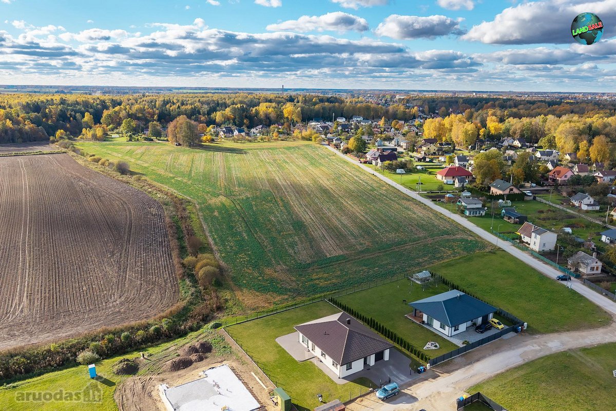 Parduodamas 5,5856 ha žemės sklypas puikioje