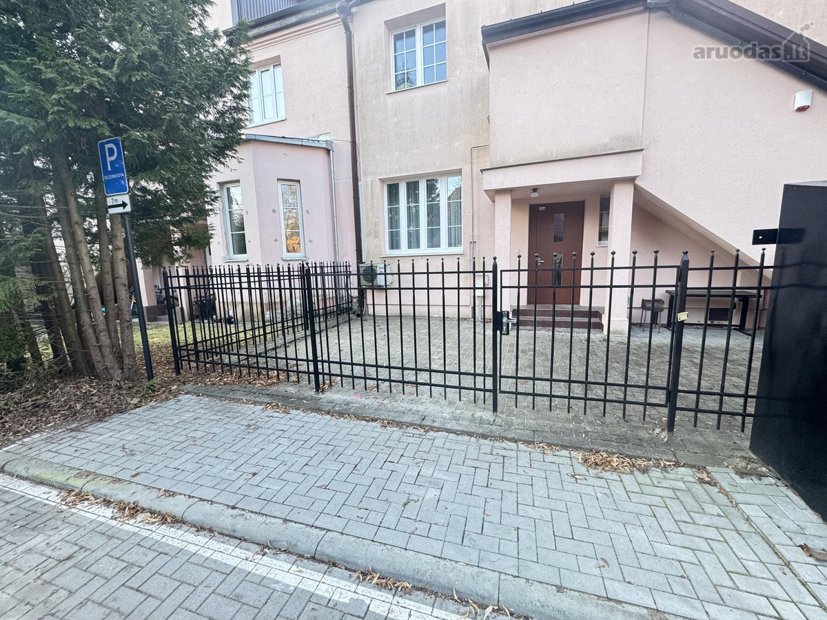 Nuomojamos parkavimo vietos privačiame kieme. - nuotraukos Nr. 3