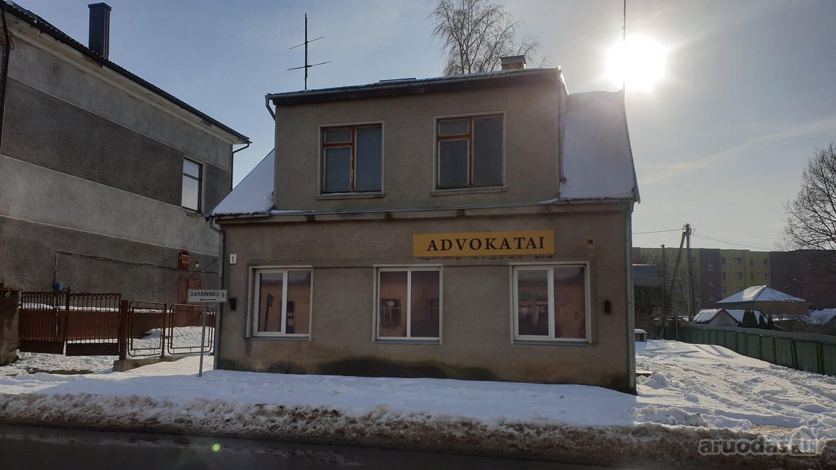 Namas yra pačiame miesto centre. Pagal
