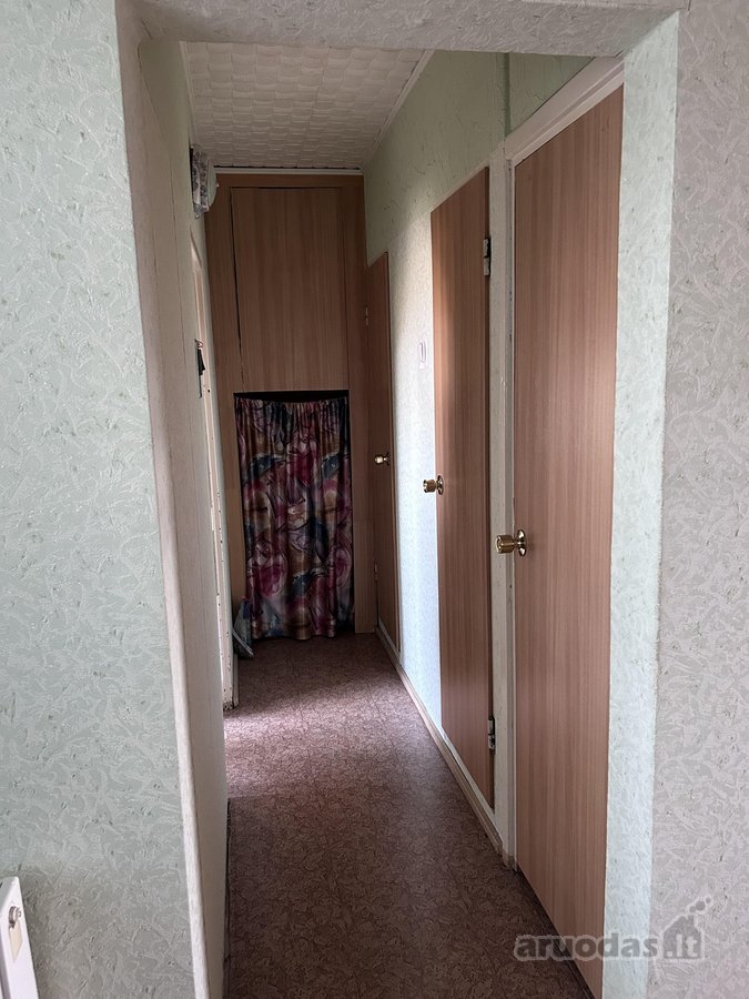 Parduodamas keturių kambarių butas su - nuotraukos Nr. 5