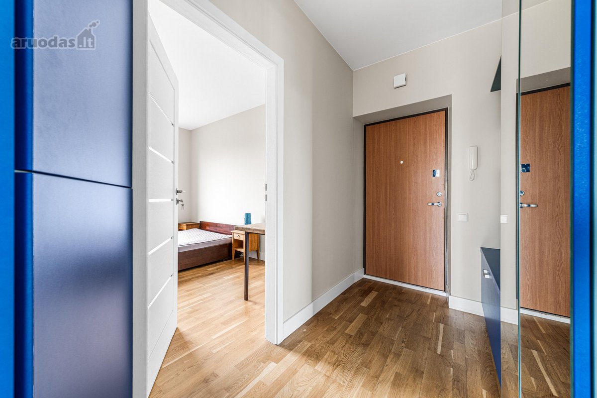 Parduodamas erdvus ir šviesus 3 kambarių - nuotraukos Nr. 17