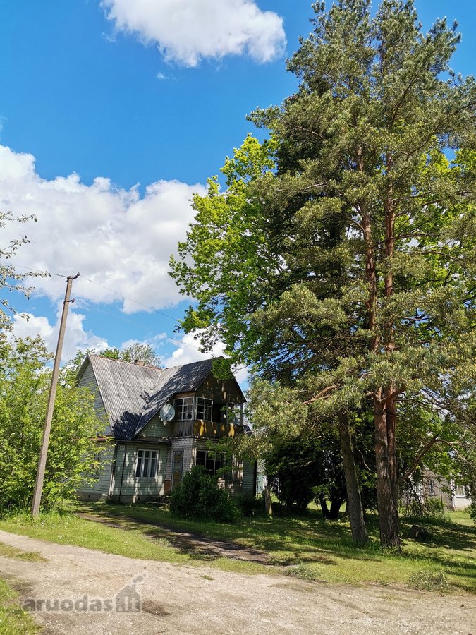 Parduodu gyvenamą namą su ūkiniu pastatu ir - nuotraukos Nr. 2