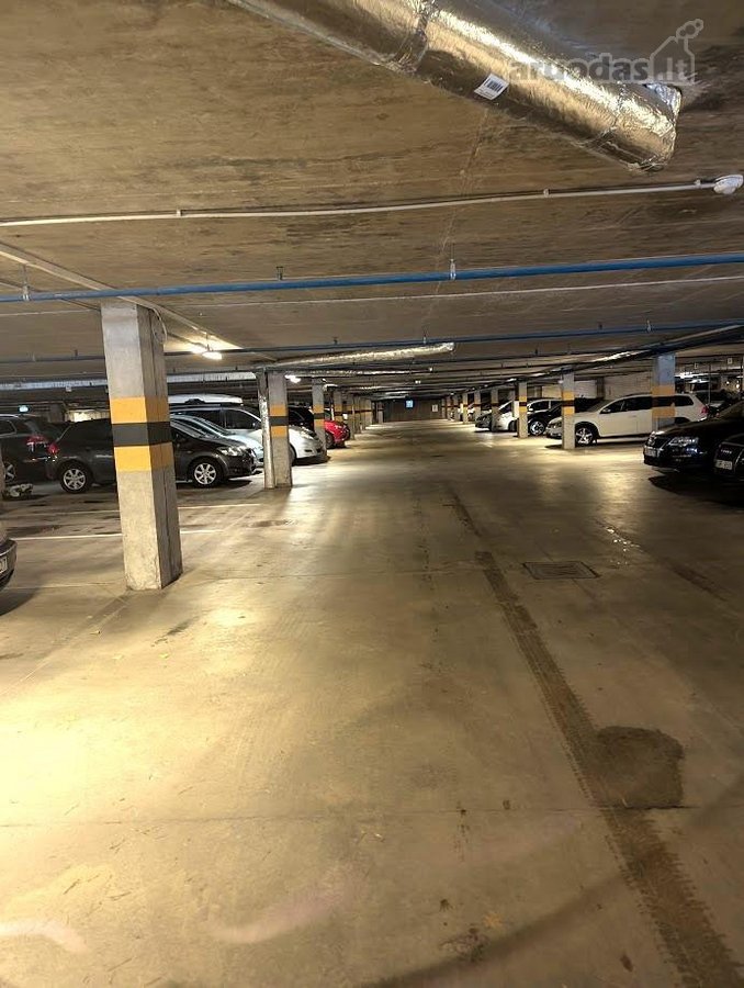Vieta požeminaime parkinge. Automatiniai