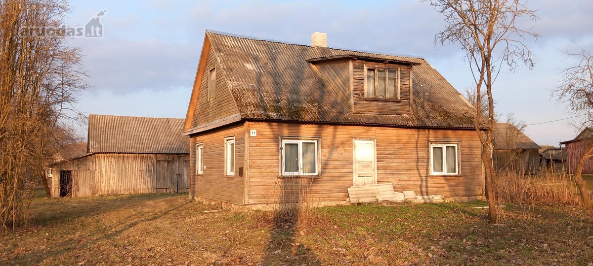 Raseinių rajone, Žibulių kaime, Dvaro gatvėje