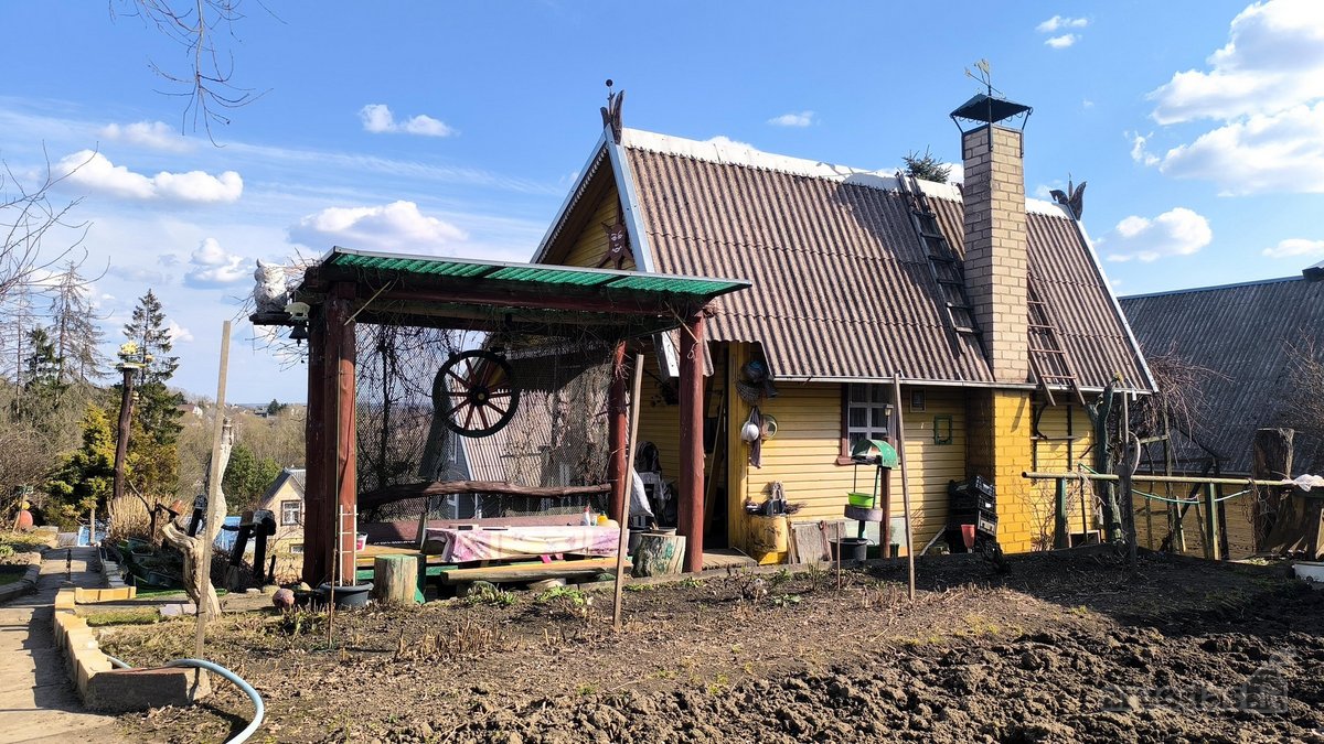 Šis unikalus sodo namelis pastatytas ant - nuotraukos Nr. 10