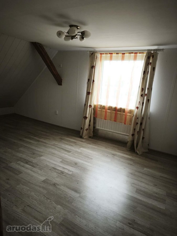 Parduodama sodyba Šakių rajone, Slavikų kaime.