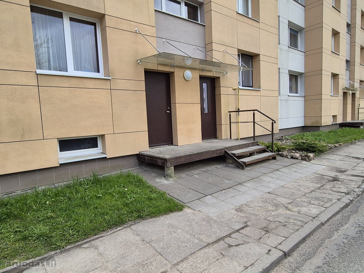 Naujosios Akmenės Mieste Pilnai Renovuotame
