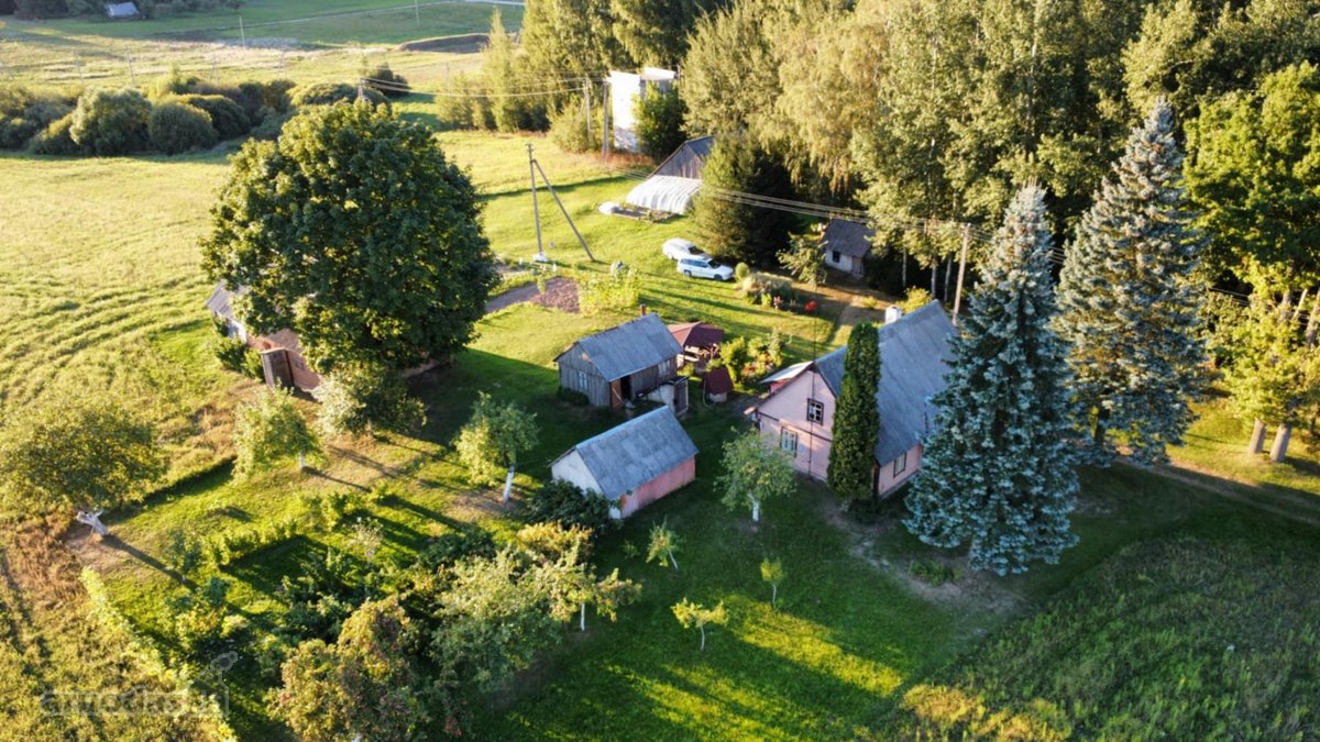 Parduodama sodyba su 3,6 ha žemės sklypu