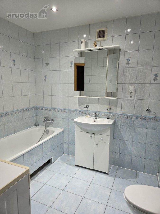 Nuomojamas tvarkingas, erdvus, jaukus butas - nuotraukos Nr. 11