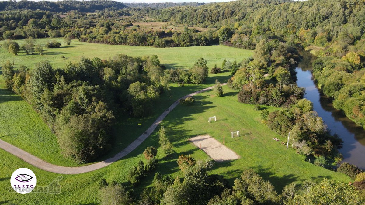 Parduodamas 7,11 ha žemės sklypas