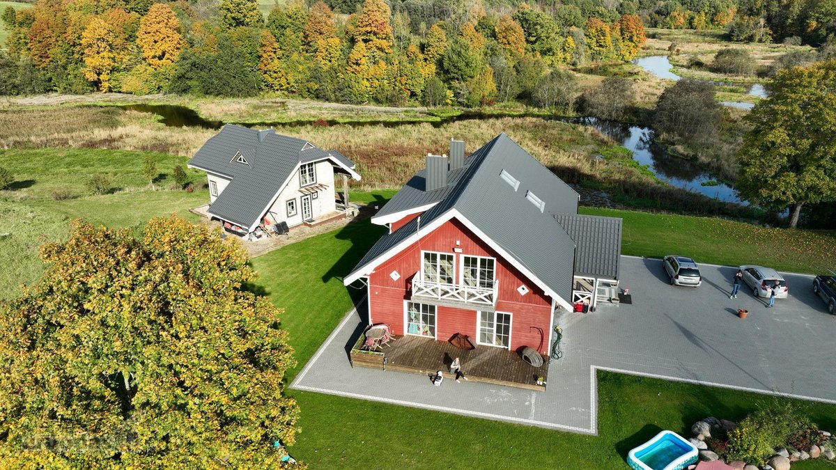Namas bendras plotas 255,38 m2 - nuotraukos Nr. 2