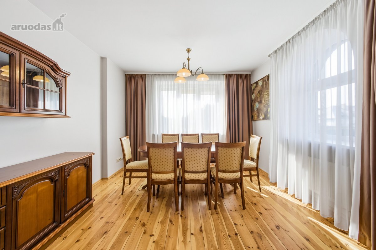 Parduodamas Pilnai Įrengtas Ir Erdvus - nuotraukos Nr. 19
