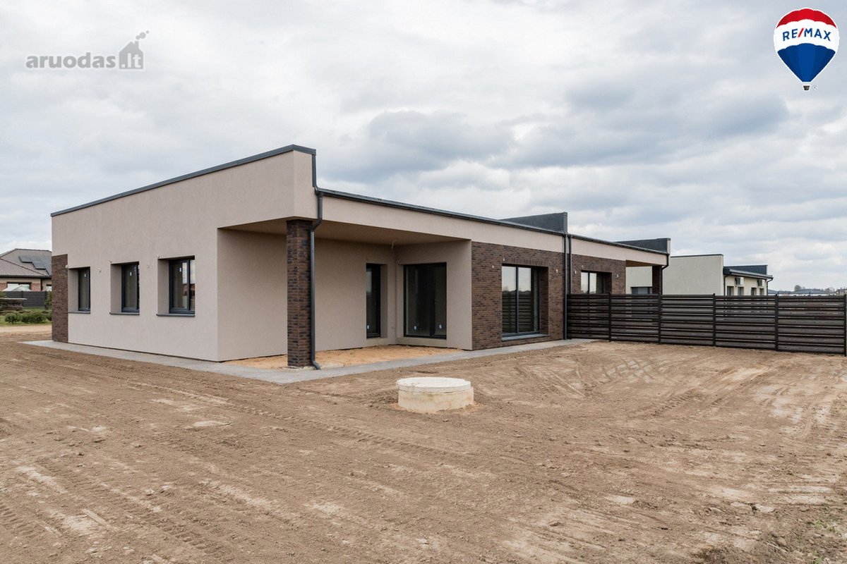 Kotedžas Toliau Nuo Gatvės Rezervuotas. - nuotraukos Nr. 29