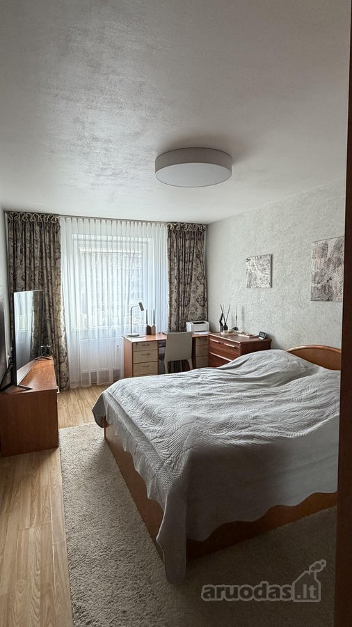 Parduodamas trijų kambarių butas be baldų. - nuotraukos Nr. 5