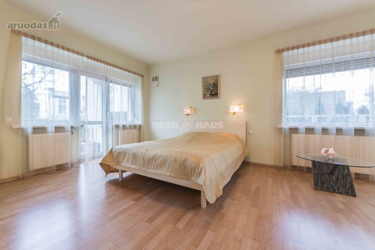 Parduodamas išskirtinis penkių kambarių butas - nuotraukos Nr. 15