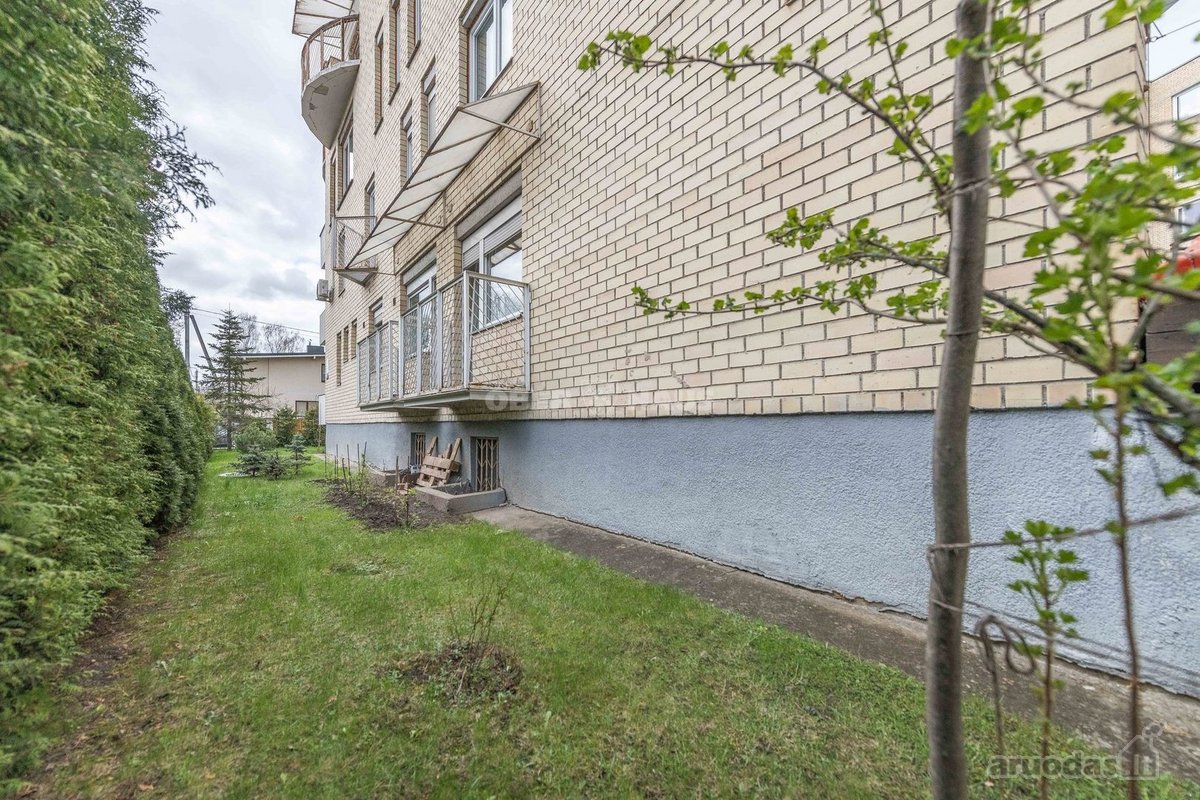 Parduodamas išskirtinis penkių kambarių butas - nuotraukos Nr. 43