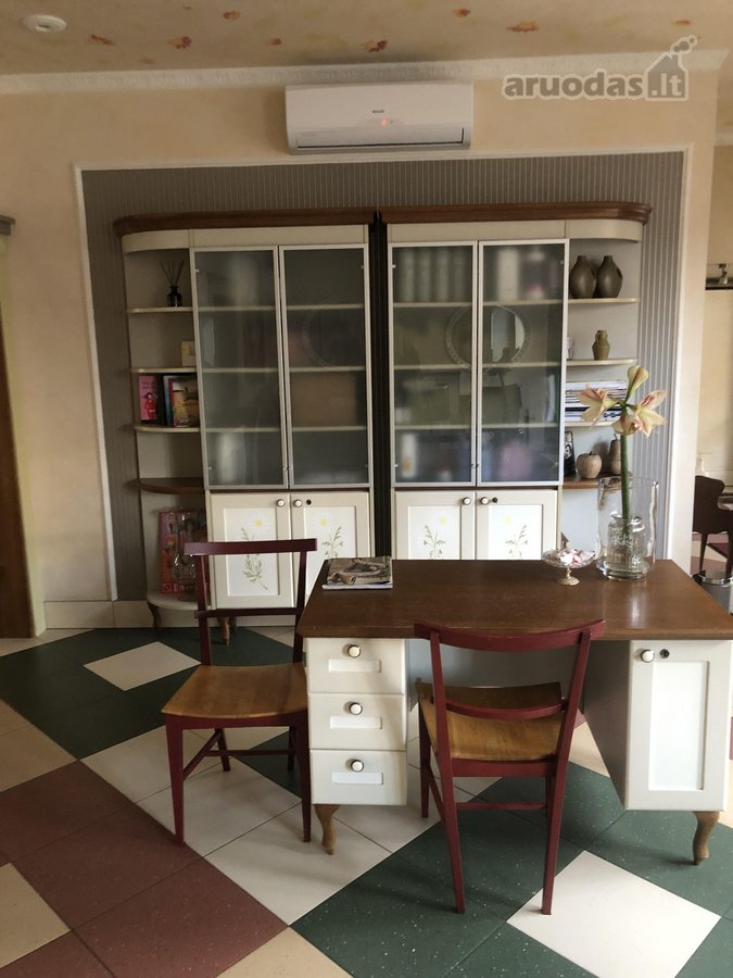 Ramioje arti centro esančioje gatvėje dalimis - nuotraukos Nr. 3