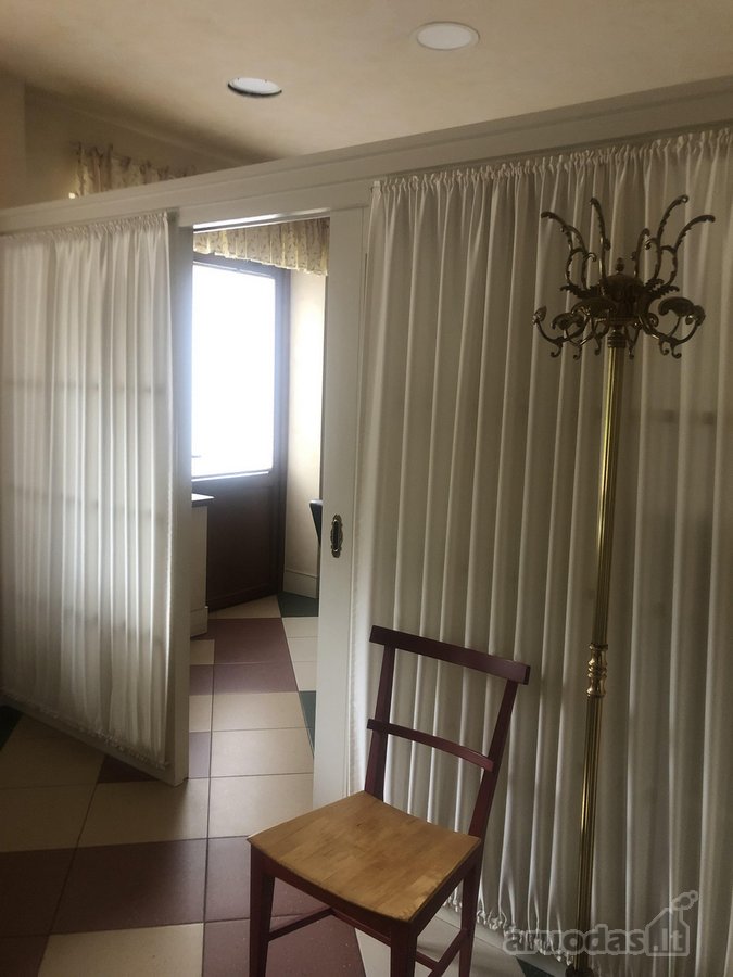 Ramioje arti centro esančioje gatvėje dalimis - nuotraukos Nr. 15
