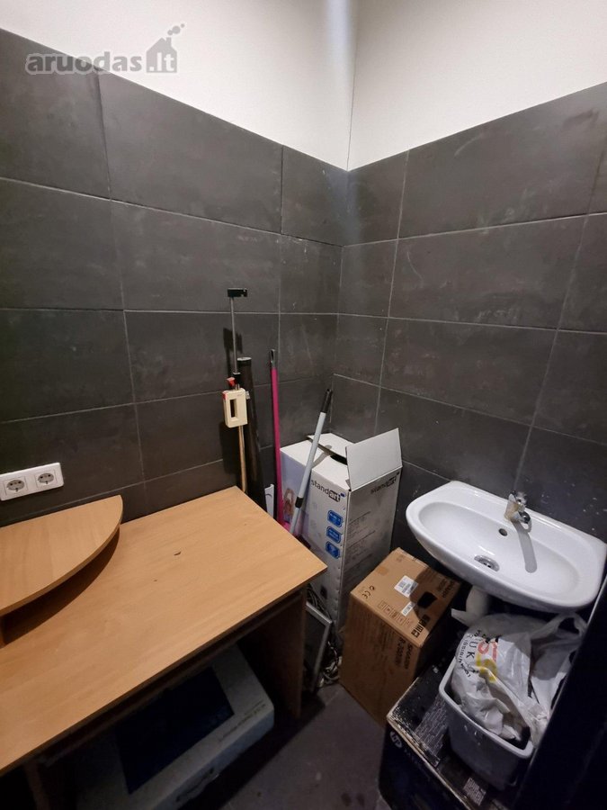 Nuomojamos šviesios administracinės patalpos. - nuotraukos Nr. 12