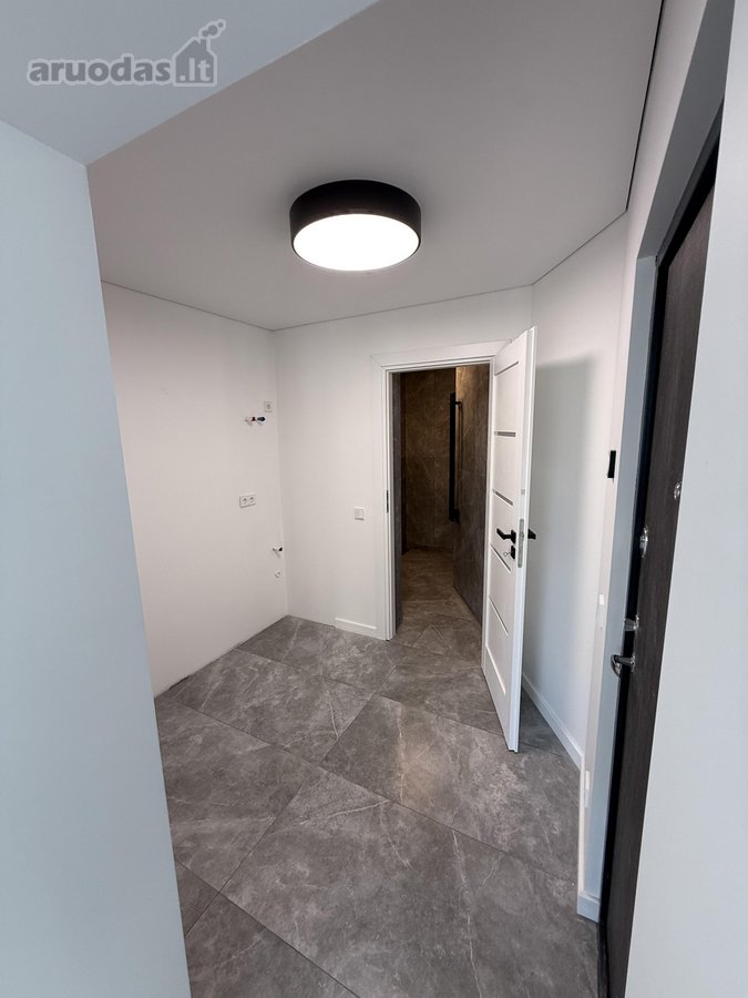 Parduodamas Šviesus Studio Tipo Butas (namo - nuotraukos Nr. 10