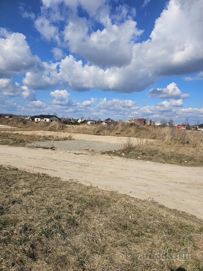 Parduodamas sklypas su leidimu ir projektu