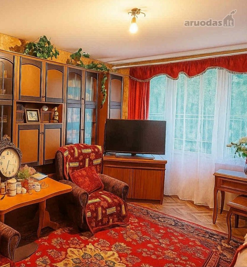 Parduodamas tvarkingas ir prižiūrėtas 2
