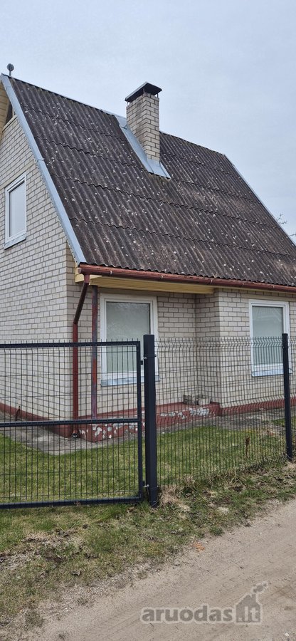 Parduodamas namas 55 m2 Namas per du aukštus,