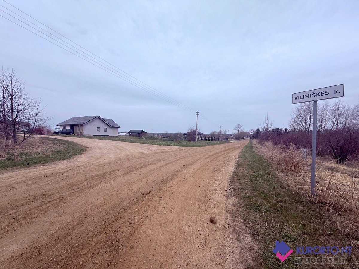 Parduodamas namų valdos žemės sklypas