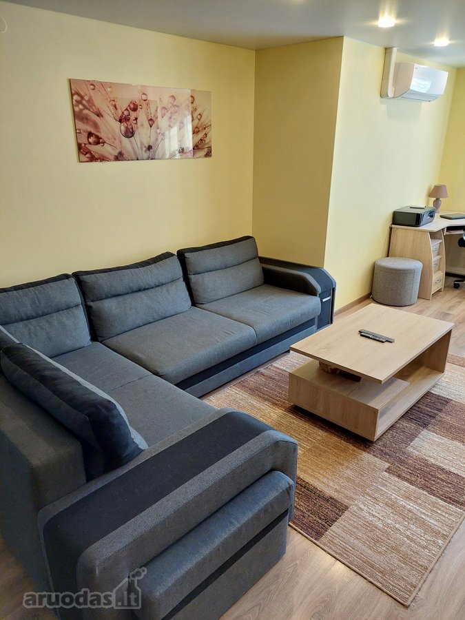 Parduodamas butas, pačiame Telšių centre,
