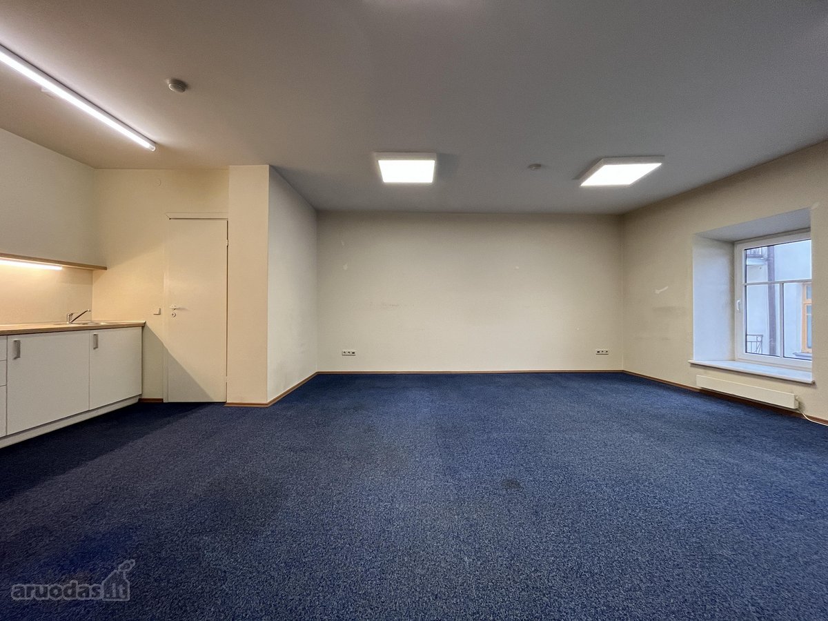 Vilniaus centre nuomojamos tvarkingos 50 m² - nuotraukos Nr. 2