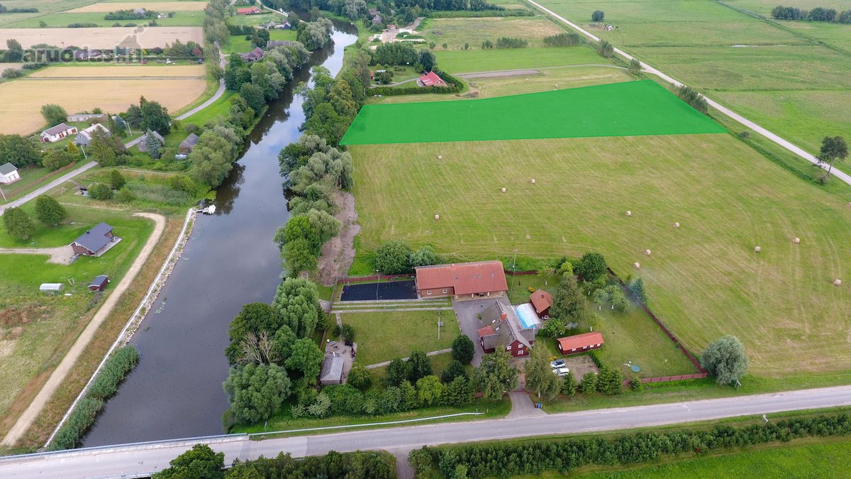 Rusnės Saloje, Pakalnės Kaime Prie Pakalnės