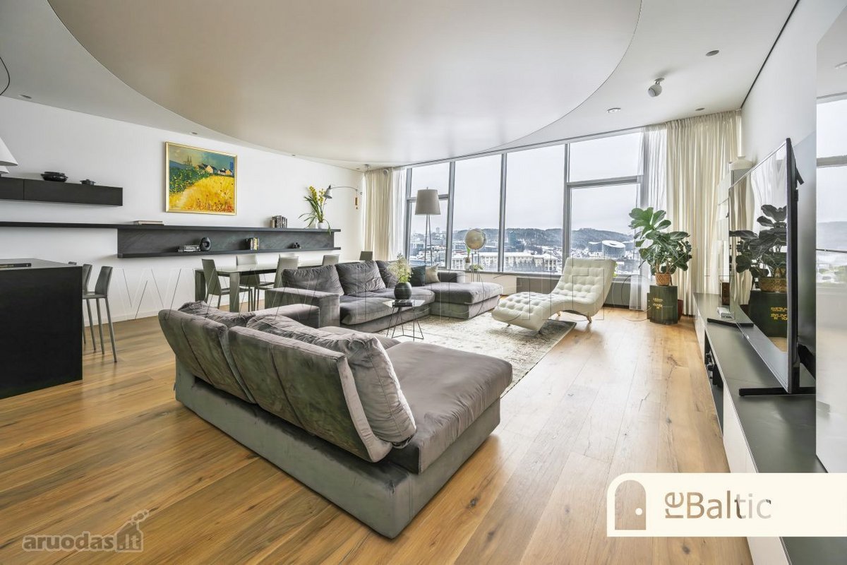 Prestižiniai apartamentai su vaizdais į