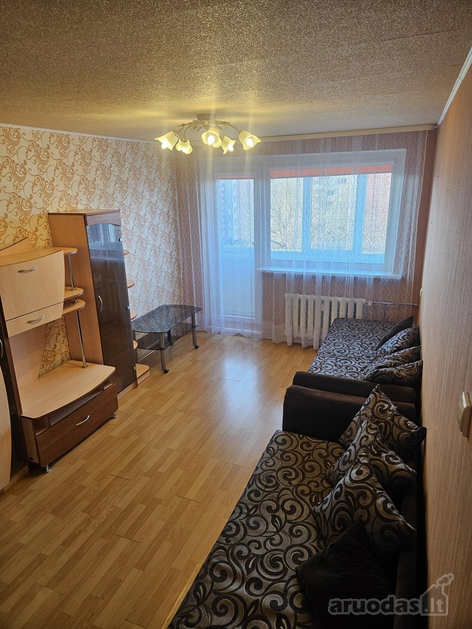 Parduodu 2 kambarių butą penktame aukšte,