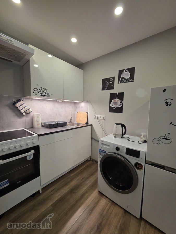 Pilnai išmokėta renovacija, todėl į kainą yra