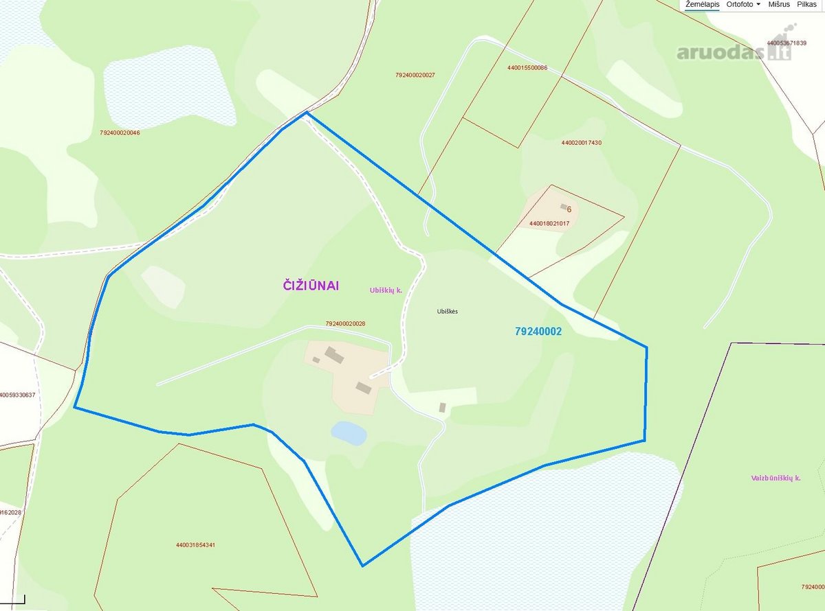 Parduodama sena sodyba išskirtinėje vietoje –