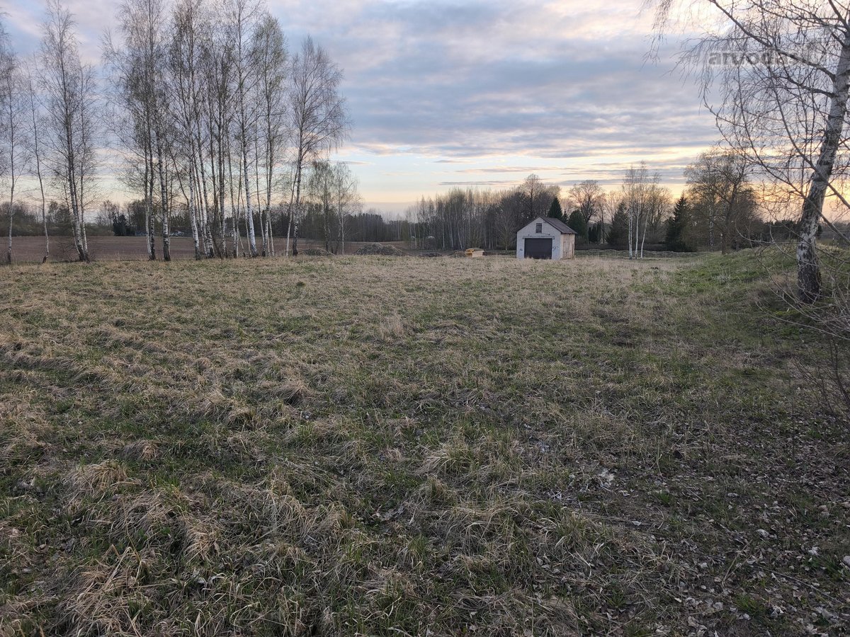 Parduodamas 0,5 ha ploto sklypas patogioje ir