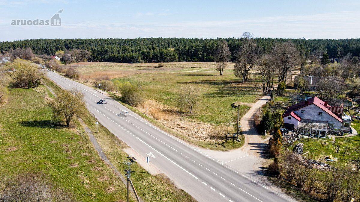 Parduodamas didelis sklypas investicijai su